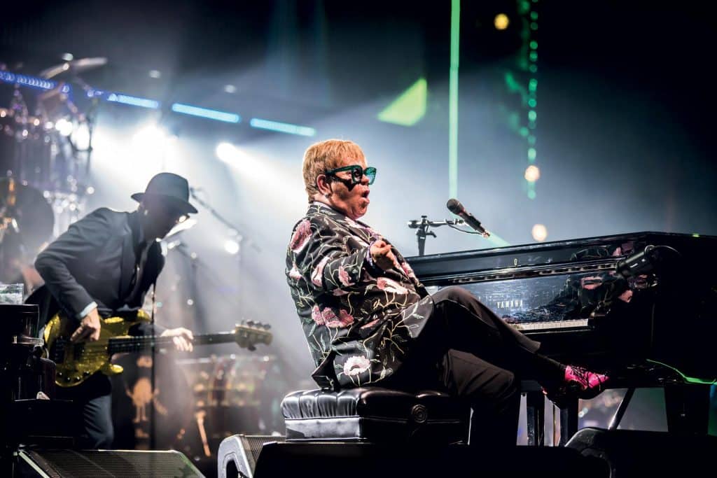 Ovo je fotografija Elton Johna na Philadelphia Showu