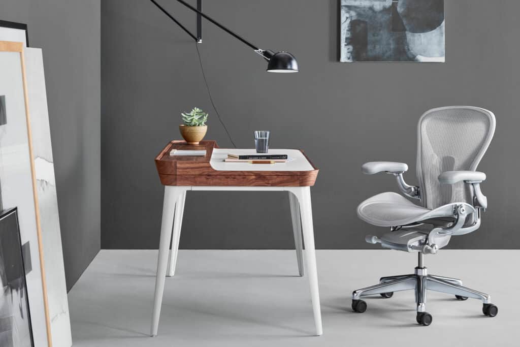 Ovo je fotografija Herman Miller uredske stolice Aeron