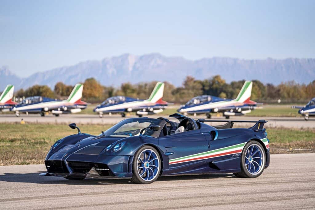 Ovo je fotografija Pagani Huayra Tricolore