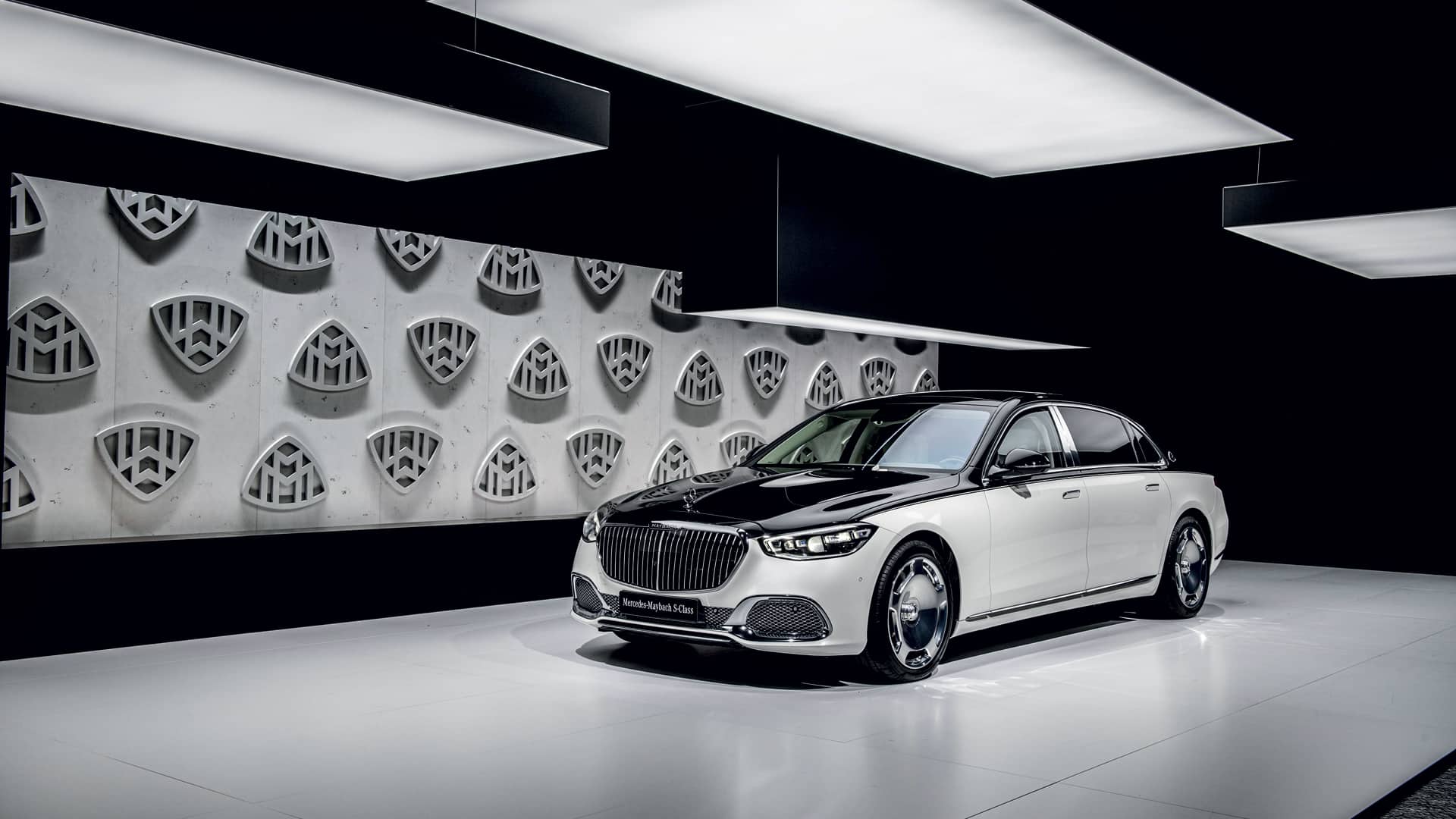 Ovo je fotografija Mercedes-Maybach S-klasa