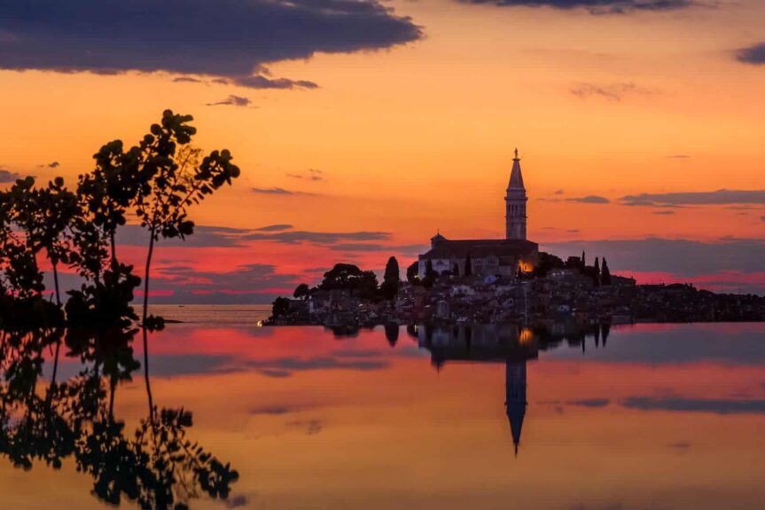 Ovo je fotografija grad Rovinj