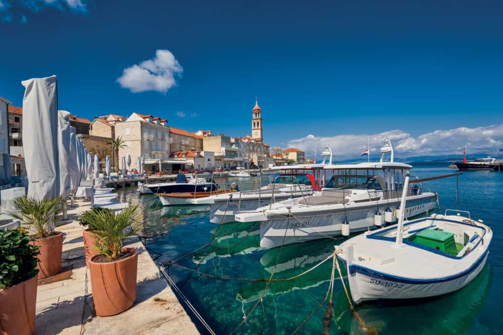 Ovo je fotografija mjesta Sutivan, Brač