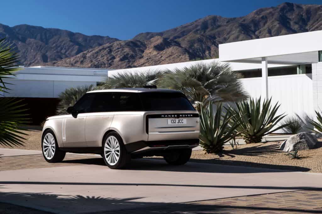 Ovo je fotografija luksuzni suv range rover