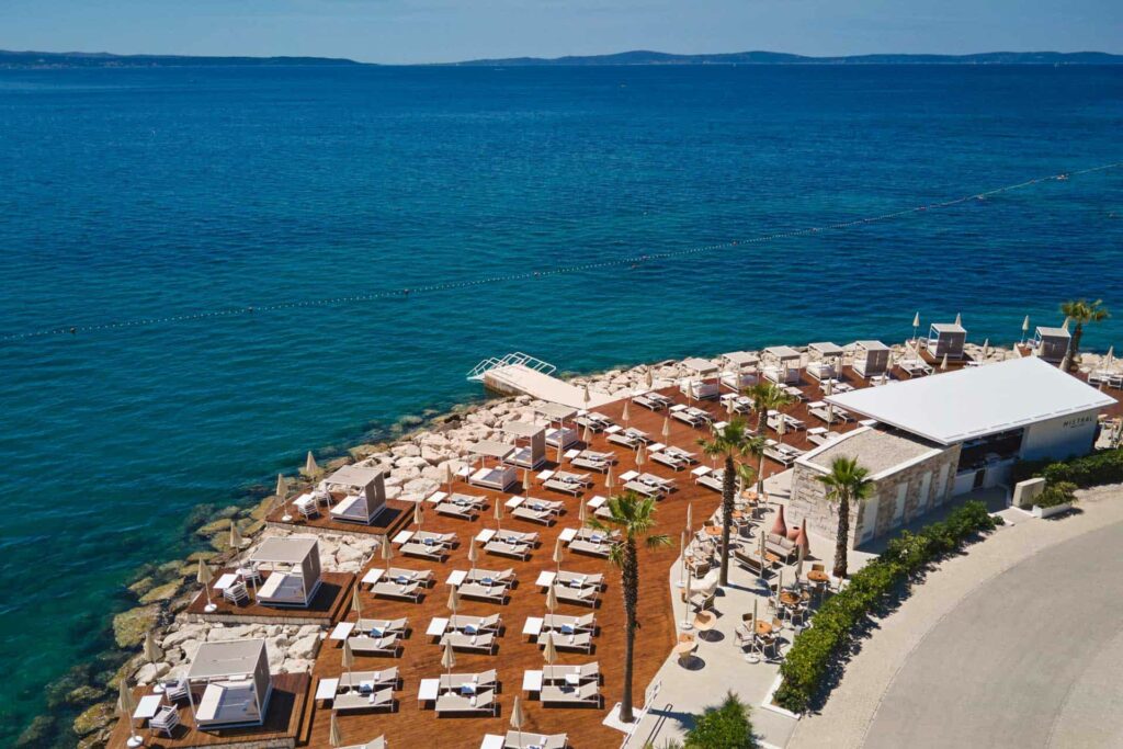 Mistral beach club