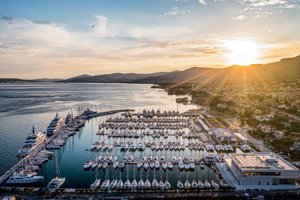 Marine u Hrvatskoj, Marina Kastela