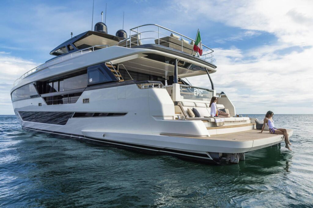 Ferretti 1000 krma