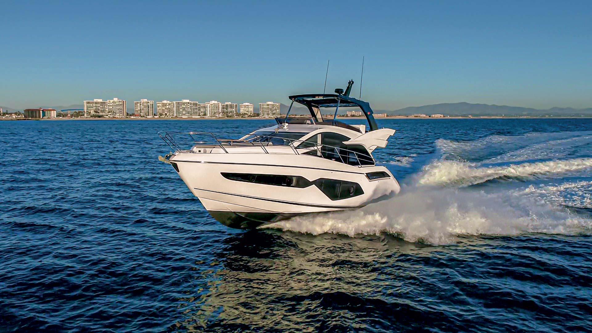 motorna jahta Sunseeker Manhattan 55