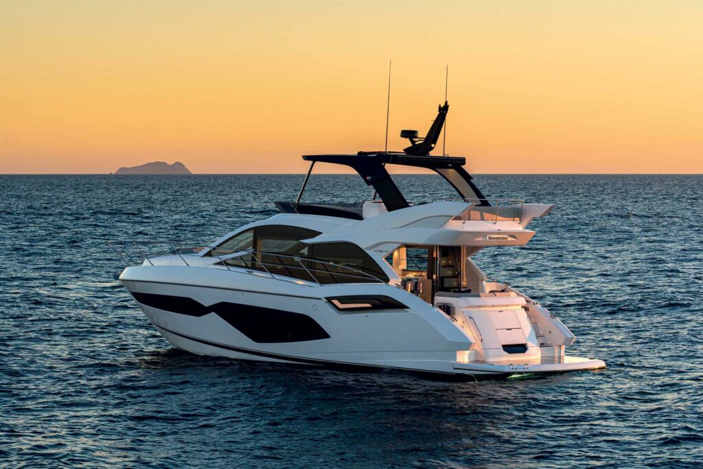 Sunseeker Manhattan 55 jahta s tri kabine