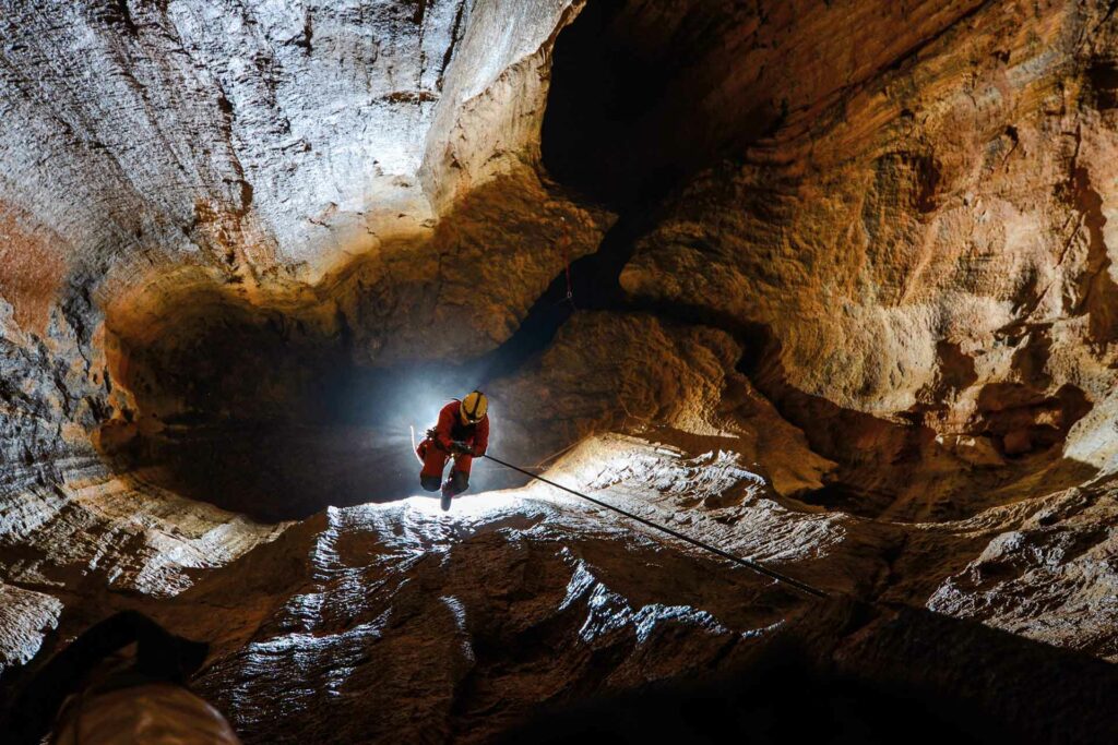 duboke jame sjeverni velebit