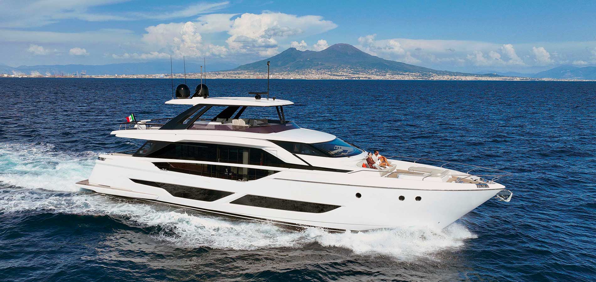 ferretti yachts 860