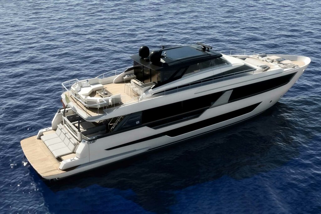 ferretti yachts 1000 skydeck