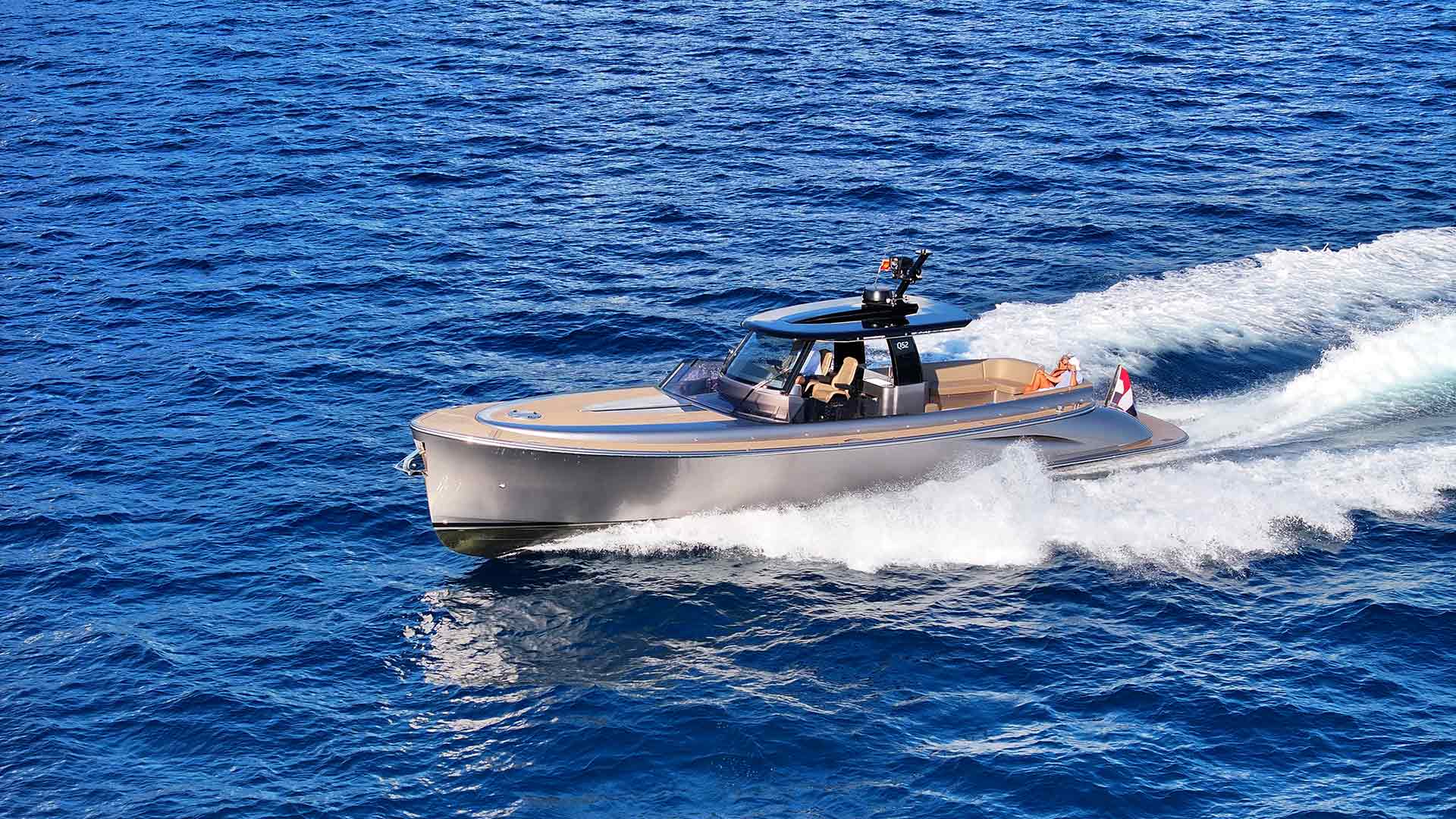 qnautic q52 dnevni krstaš