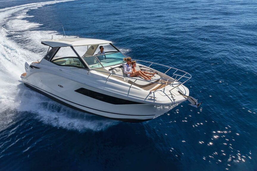 sea ray 320 u plovidbi