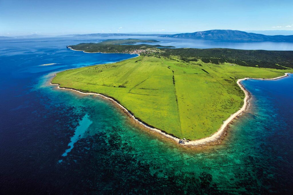 otok unije na sjevernom jadranu pogled iz zraka