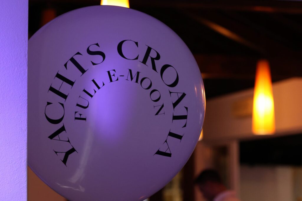 Yachts Croatia Full E-Moon party