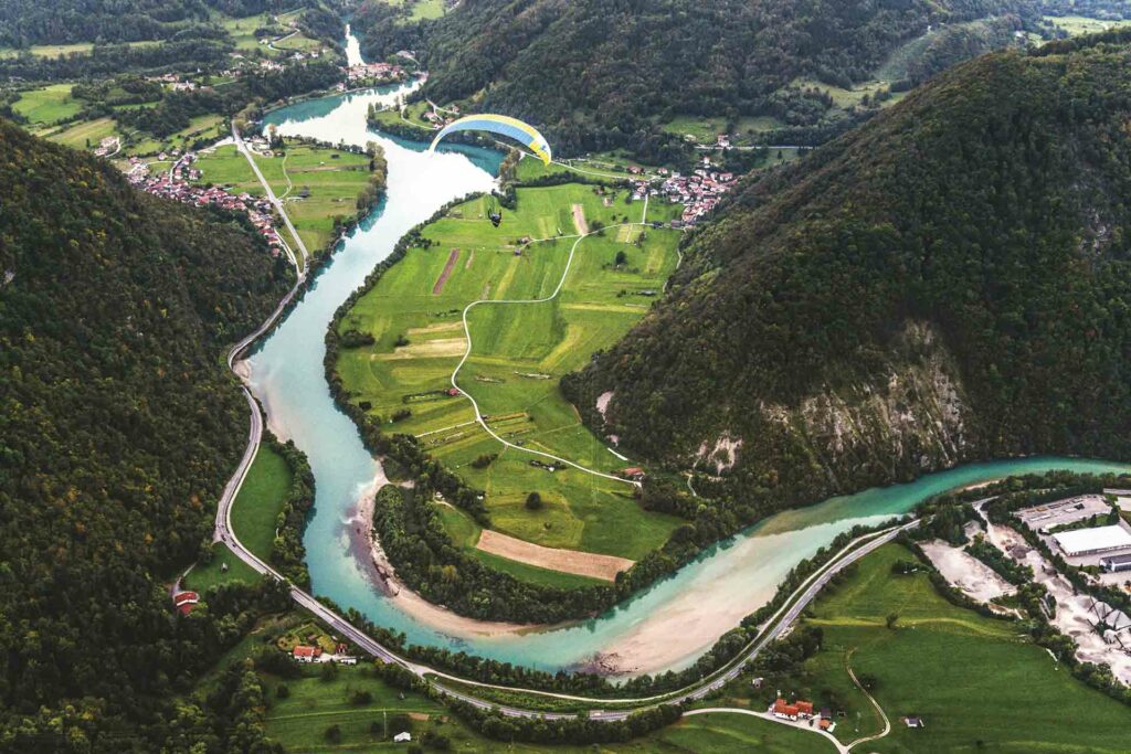 Paragliding na Dolini Soče