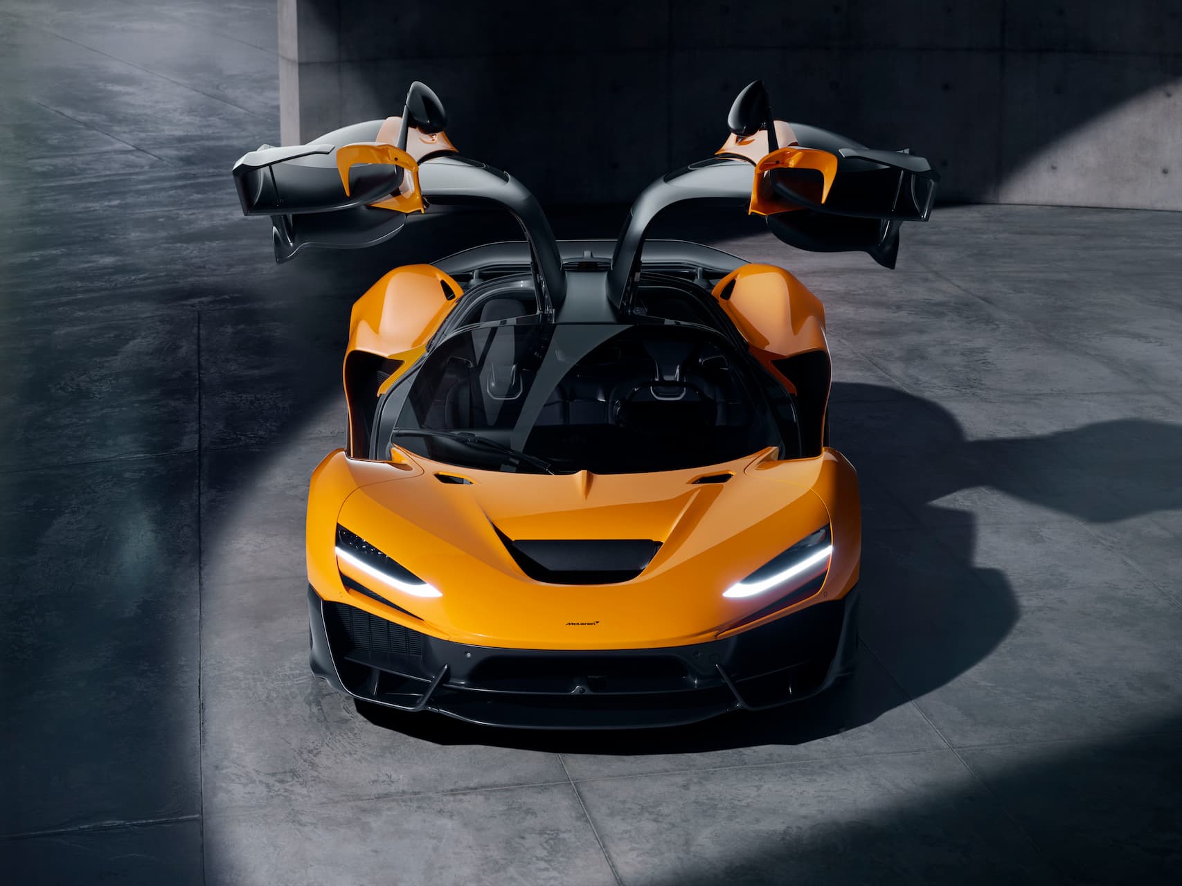 McLaren W1, hibridni hiperautomobili